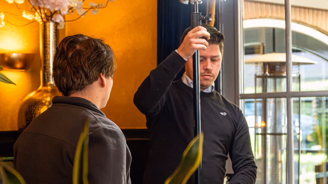 Creatieve Campagnes aan het filmen op locatie